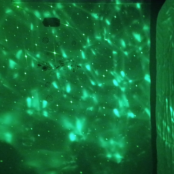 NIB Night sky Projector - Picture 10 of 13